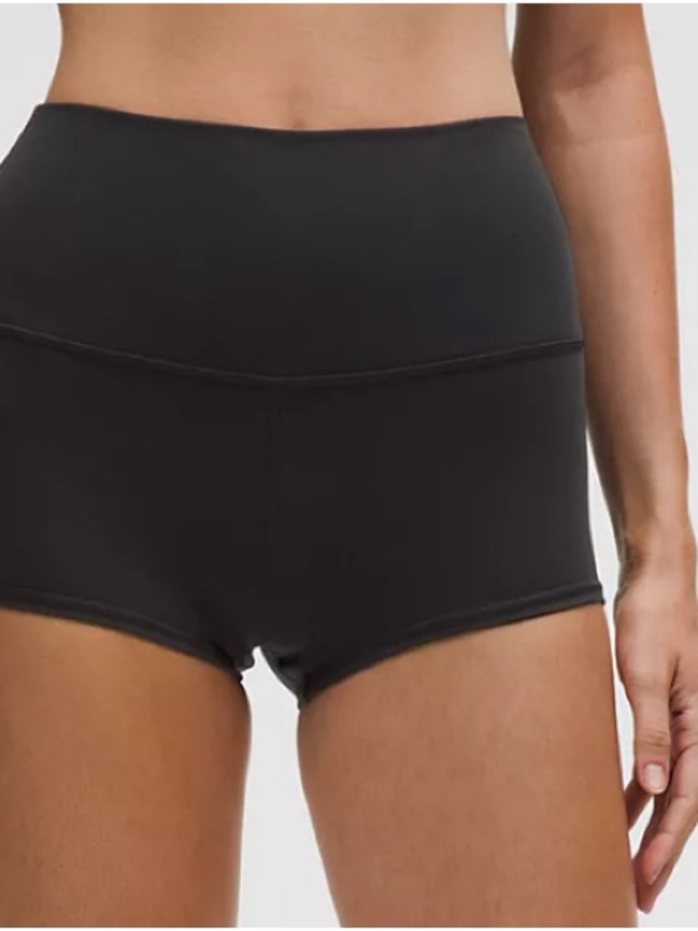Lululemon low rise black shorts 1.5 inseam